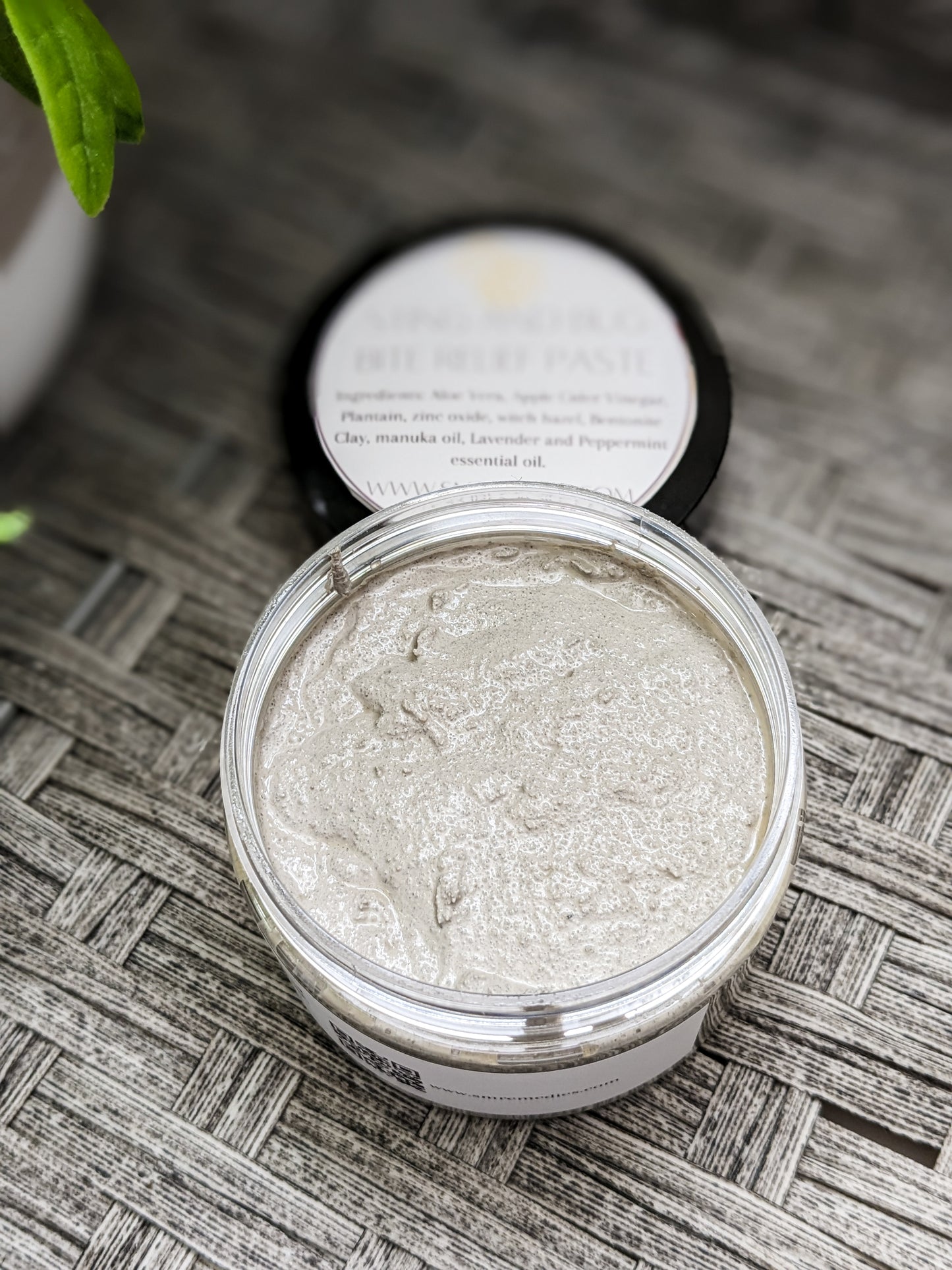 Sting and Bug Bite Relief Paste